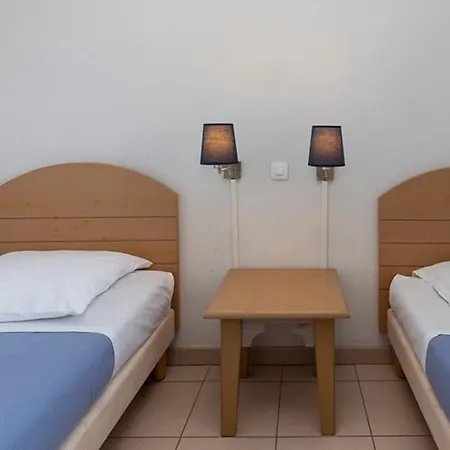 Сasa de vacaciones Maison Piscine Proche